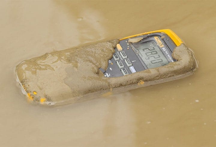 Fluke 27 II làm việc được trong nhiều điều kiện khắc nghiệt