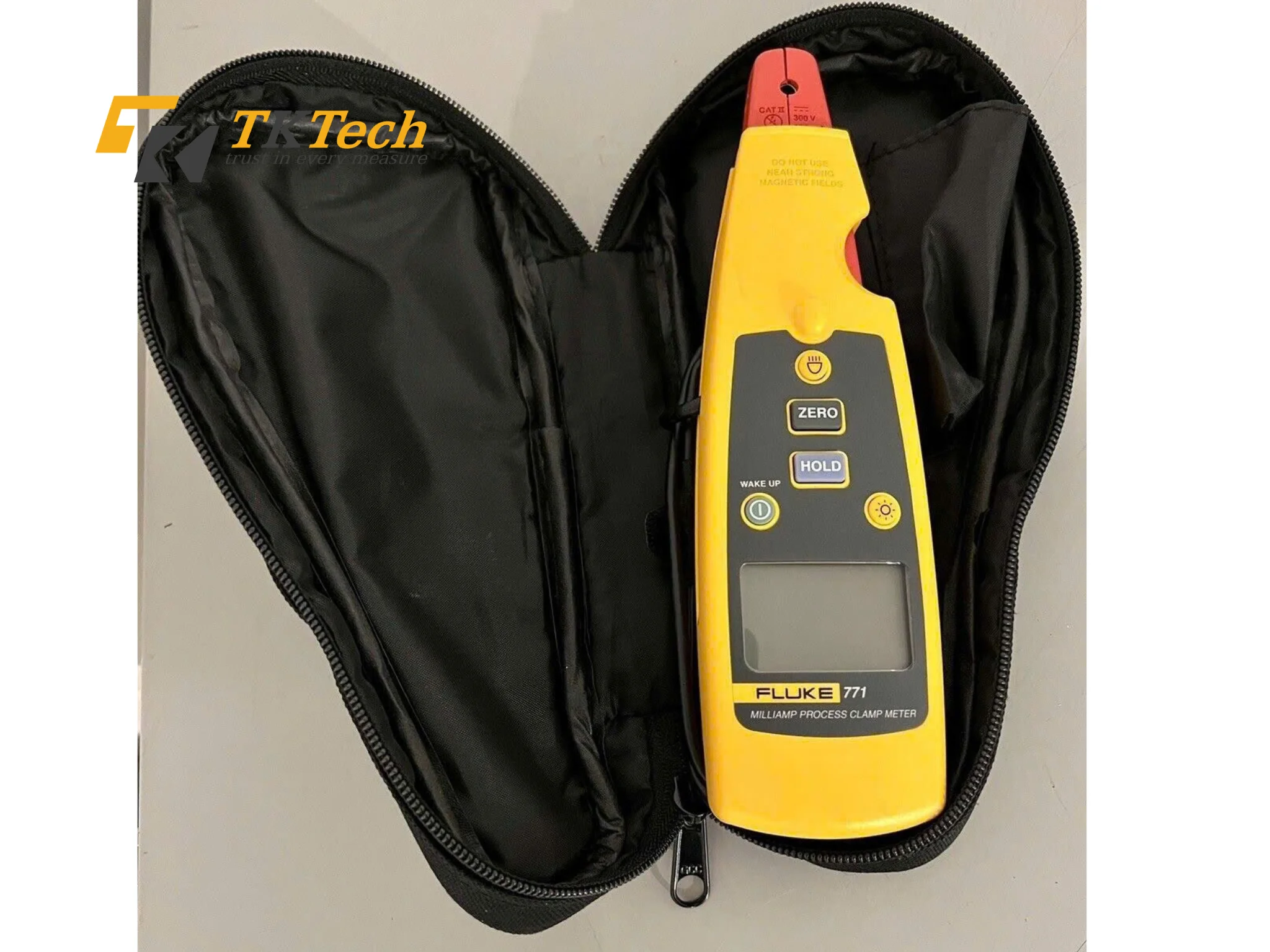 Ảnh thực tế Ampe kìm Milliamp Fluke 771