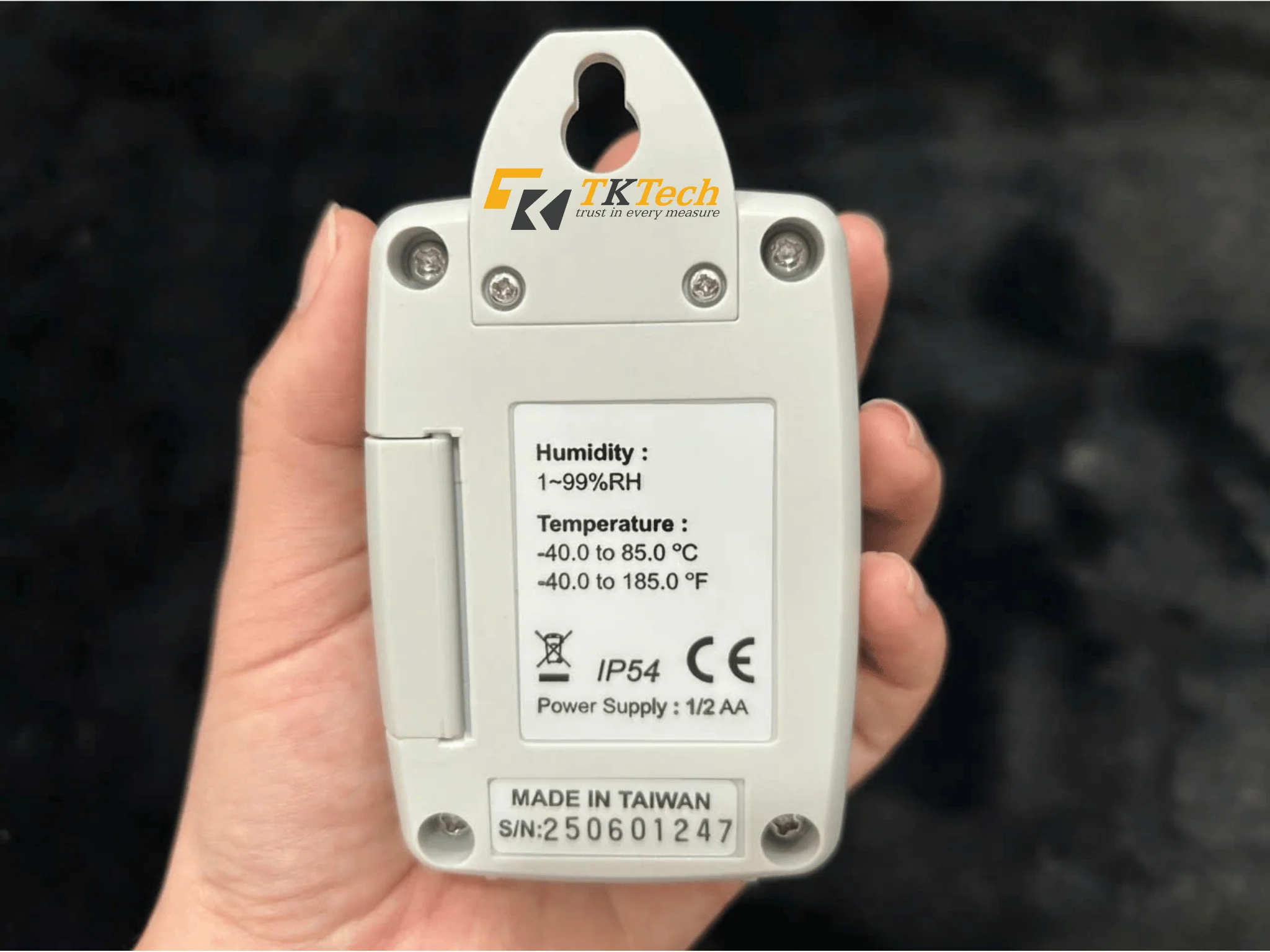 Nhiệt kế tự ghi Tenmars TM-305U Mặt sau Nhiệt kế tự ghi Tenmars TM-305U