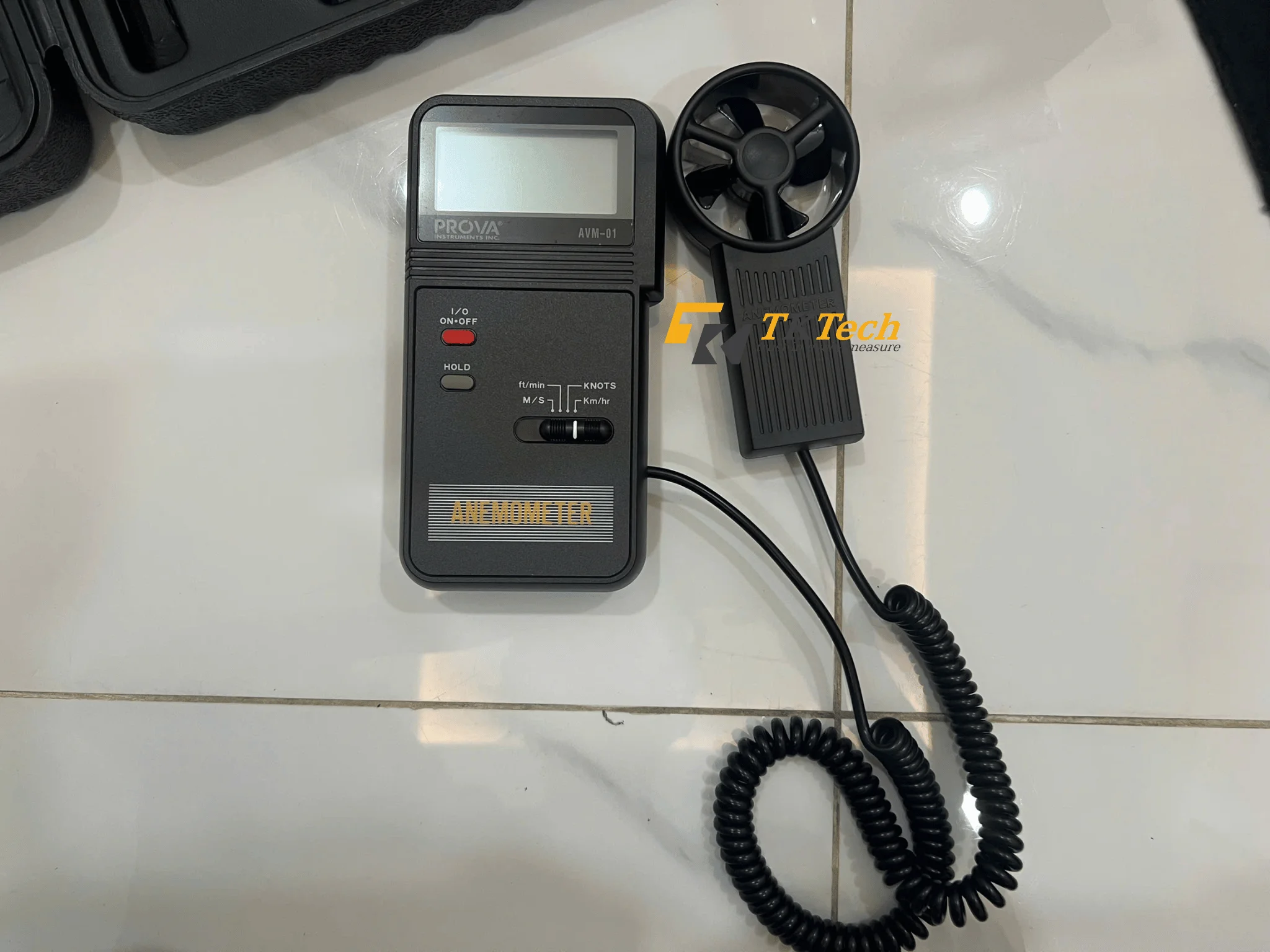 Mặt trước Máy đo tốc độ gió PROVA AVM-01