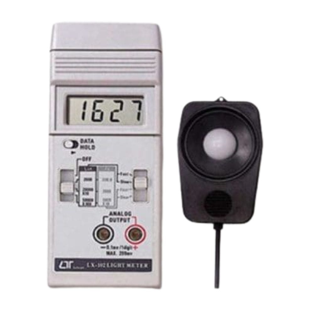 Máy đo cường độ ánh sáng Lutron LX 102