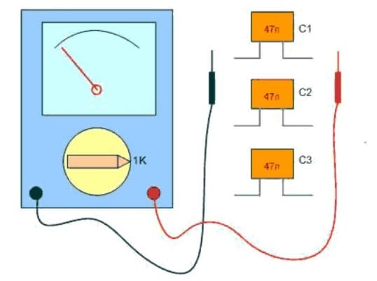 Dùng thang x 1K ohm để kiểm tra tụ gốm 