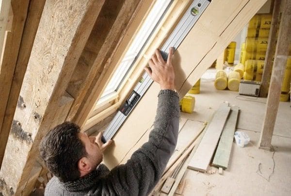 Thước thuỷ điện tử Bosch DNM 60L