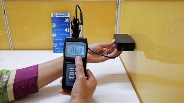 Máy đo độ bóng nhám là gì? Tính chất của máy đo độ bóng