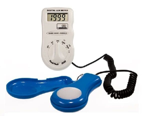 Máy đo ánh sáng PeakTech P5025