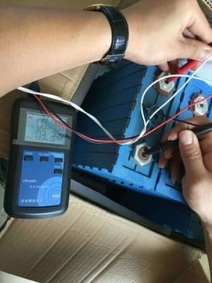 Vì sao cần phải kiểm tra ắc quy thường xuyên?