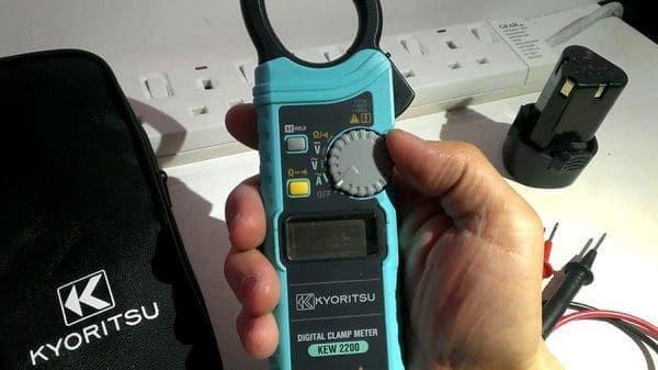 Ampe-kim-de-do-dong-dieu-hoa-chinh-xac