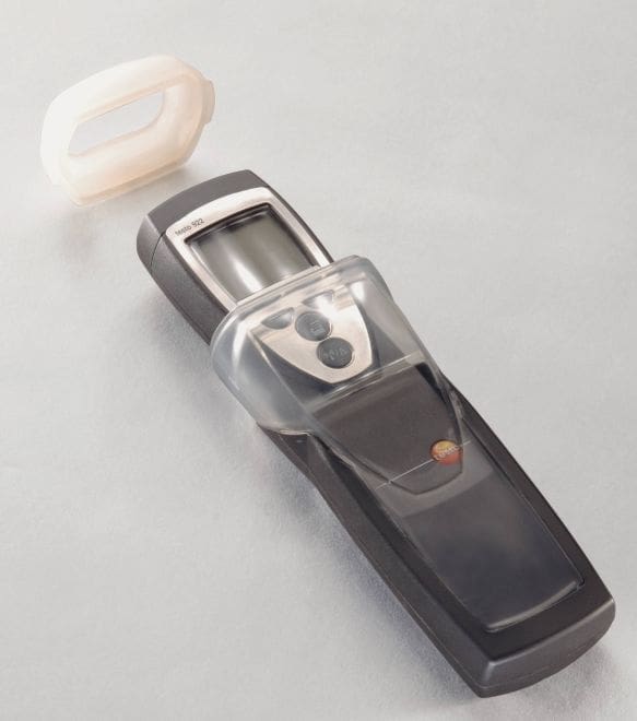 các phép đo với tối đa ba cảm biến nhiệt độ; hiển thị trực tiếp chênh lệch nhiệt độ: đồng hồ đo nhiệt độ kỹ thuật số testo 922 lý tưởng để sử dụng chuyên nghiệp trong các lĩnh vực sưởi ấm, hệ thống ống nước và điều hòa không khí.