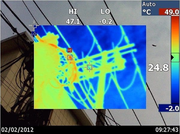Anh-chup-luoi-dien-tren-cao-bang-camera-nhiet