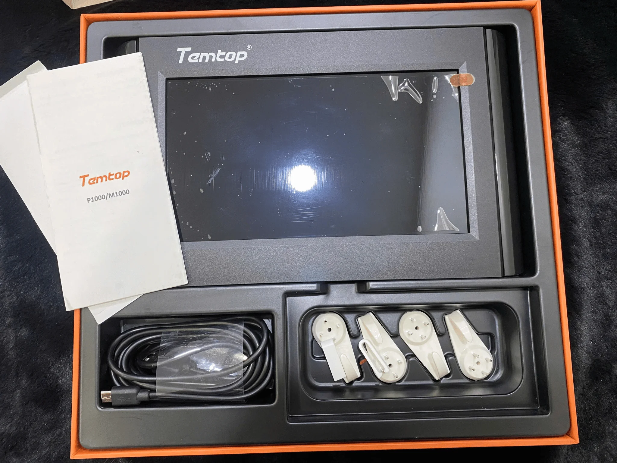 Máy đo chất lượng không khí Temtop P1000 (PM2.5, PM10, CO2) Hình ảnh thực tế Temtop P100