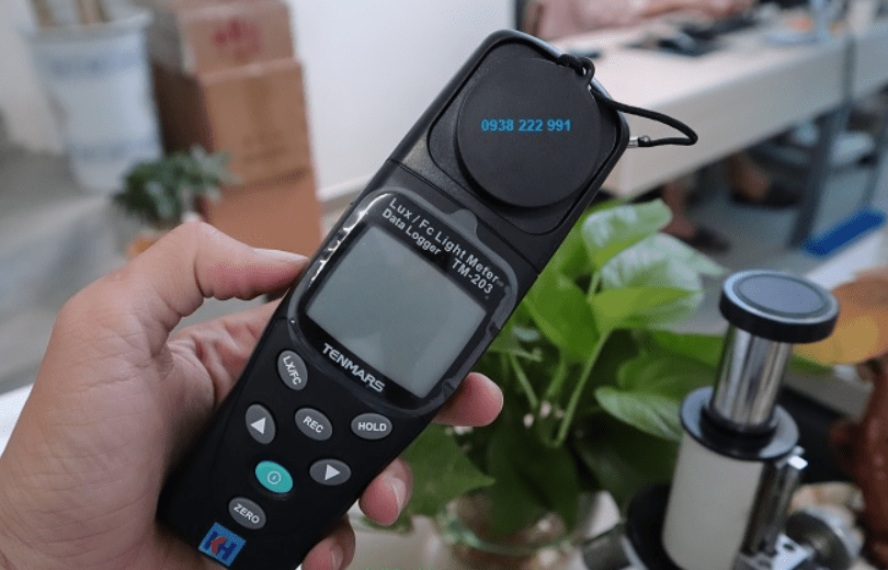 Cách sử dụng máy đo cường độ ánh sáng đơn giản
