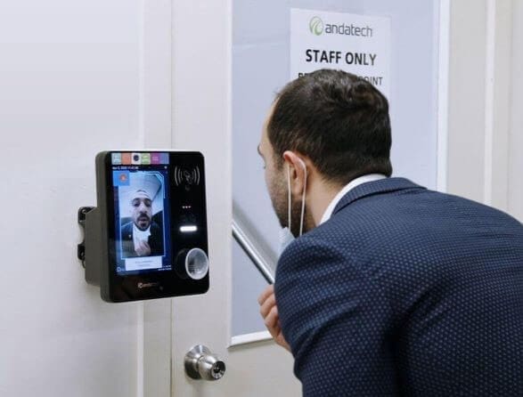 Máy phân tích kiểm tra hơi thở treo tường