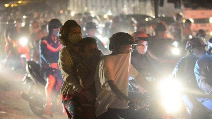 Khí thải ô tô, xe máy ảnh hưởng nghiêm trọng đến sức khỏe