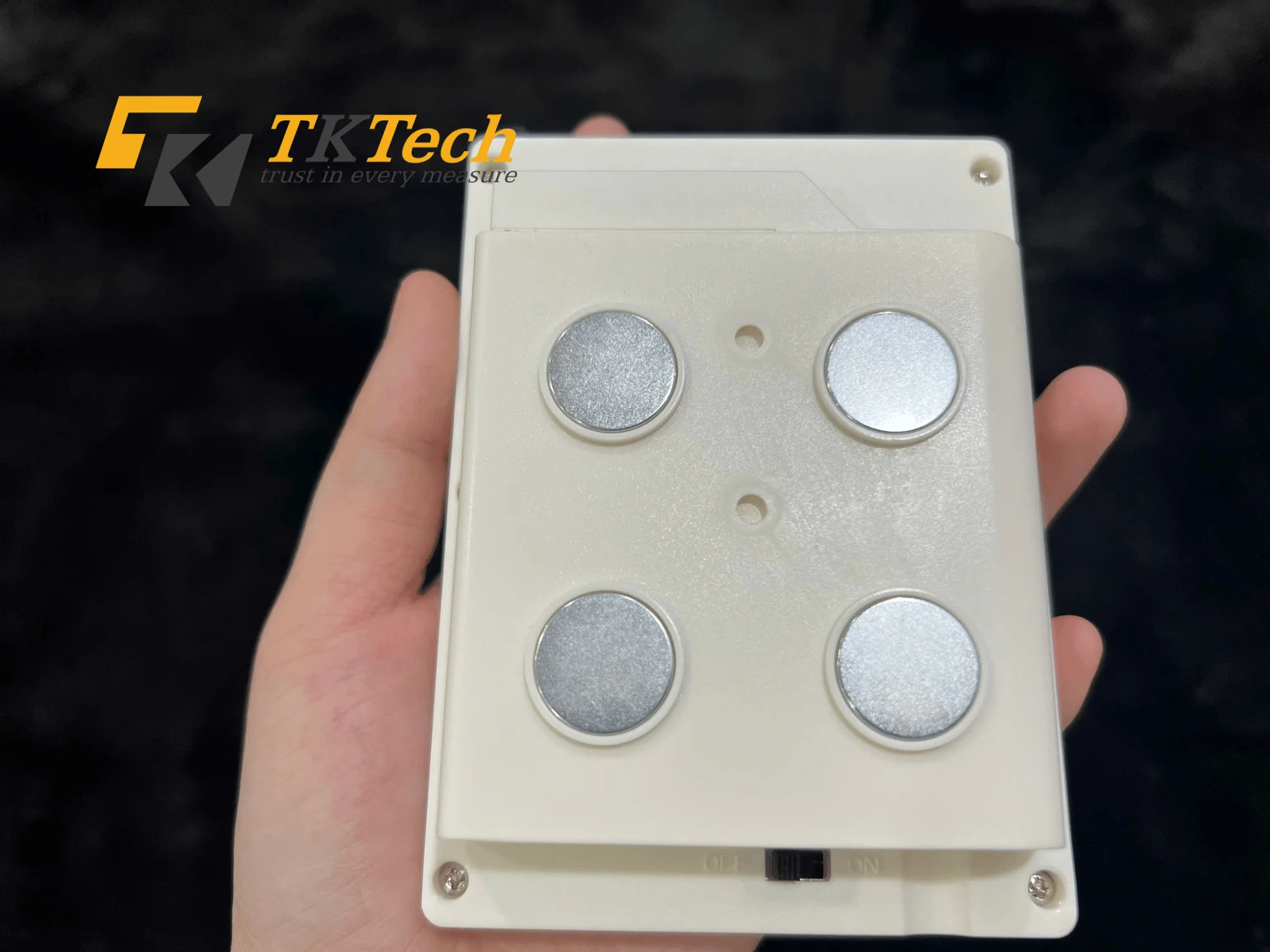 Bộ ghi dữ liệu nhiệt độ không dây Elitech RCW-800W-TDE (-40°C~80°C) Bộ ghi dữ liệu nhiệt độ không dây Elitech RCW-800W-TDE (mặt sau)