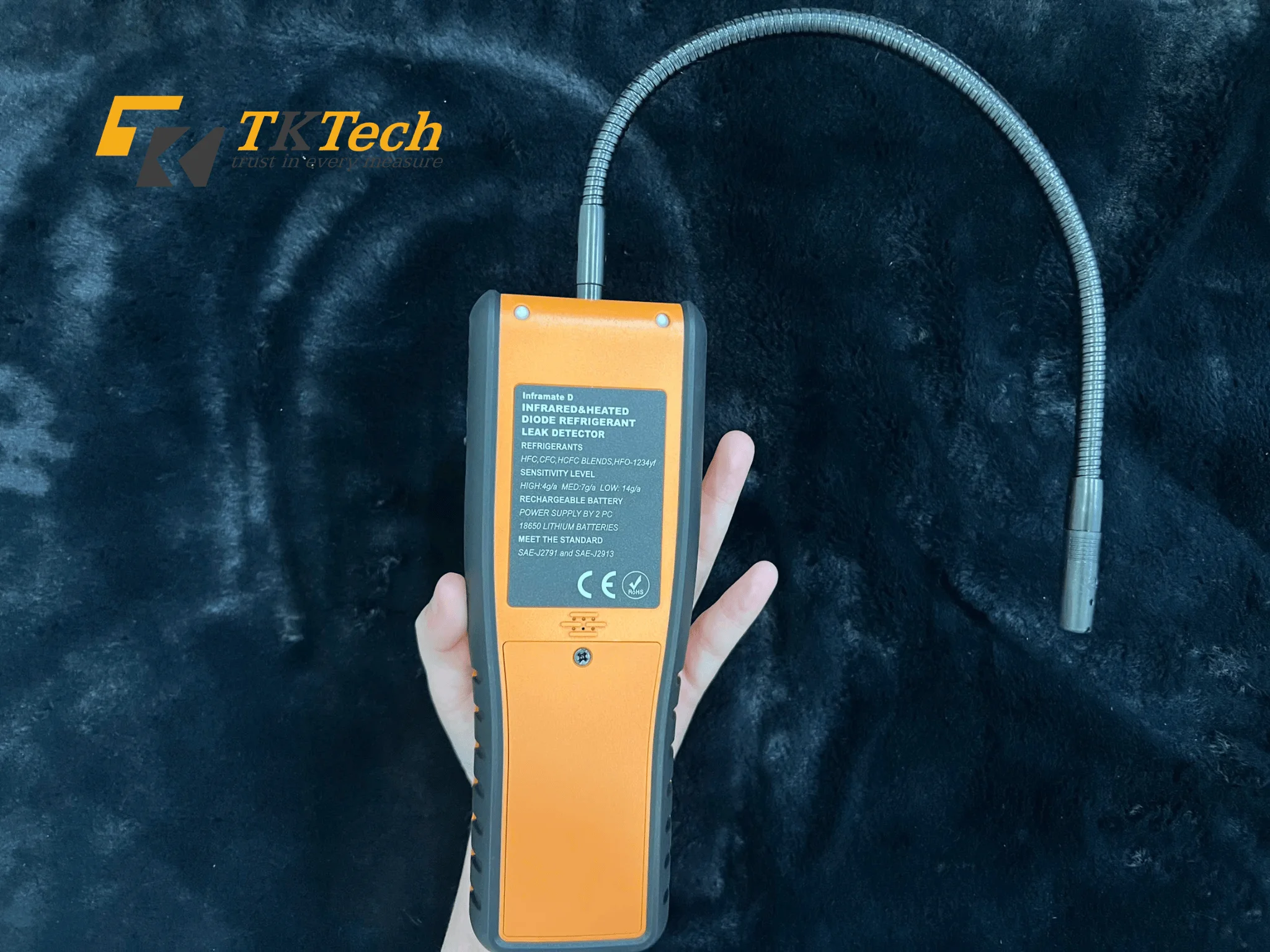 Máy dò rò rỉ môi chất lạnh Elitech Inframate D Máy dò rò rỉ môi chất lạnh Elitech Inframate D (mặt sau)