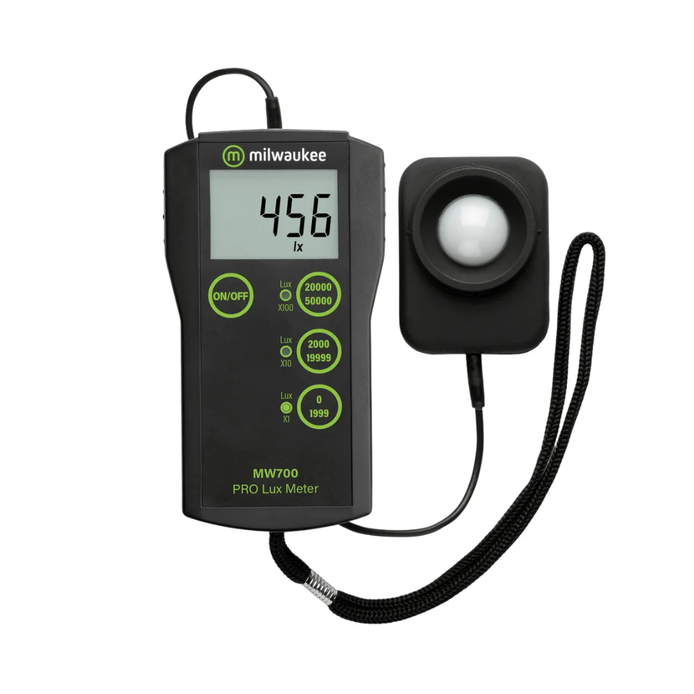 Máy đo độ sáng Milwaukee MW700 PRO