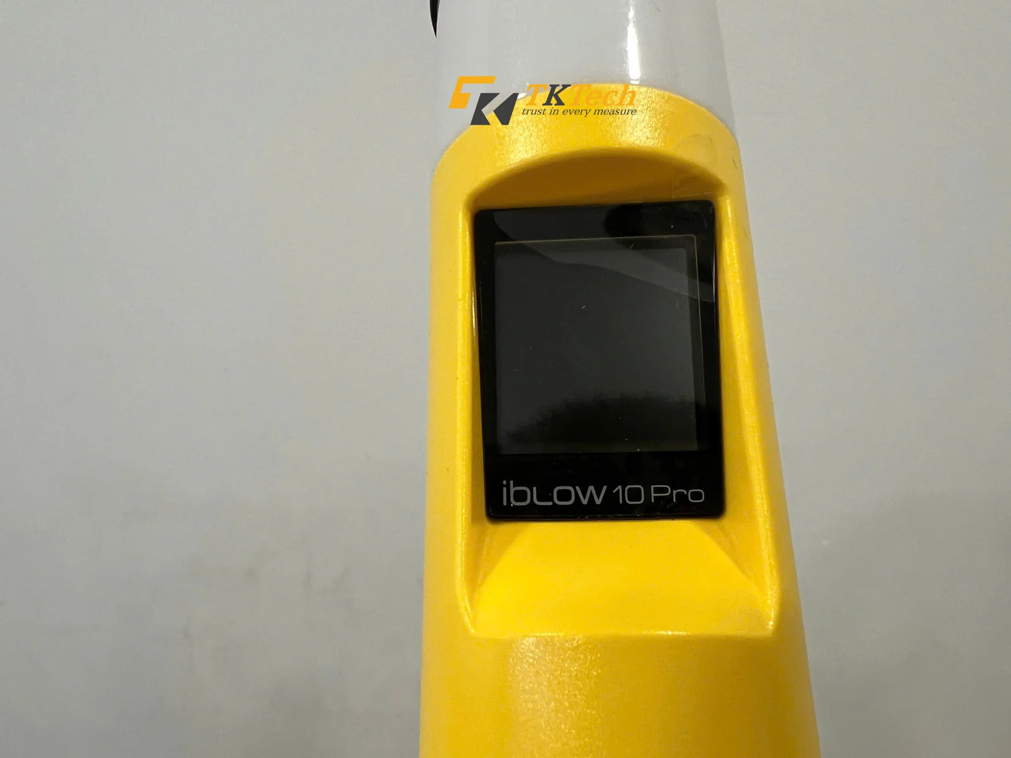 Hình thực tế màn hình máy Sentech iBlow10Pro