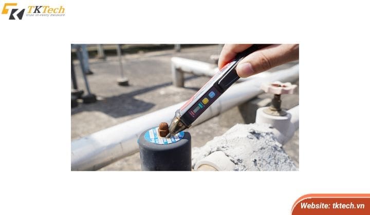 ung-dung-cua-but-thu-dien-ap-ac-ut12e-us