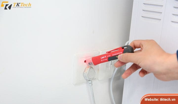 ung-dung-cua-may-do-dien-ap-ac-ut12s-us